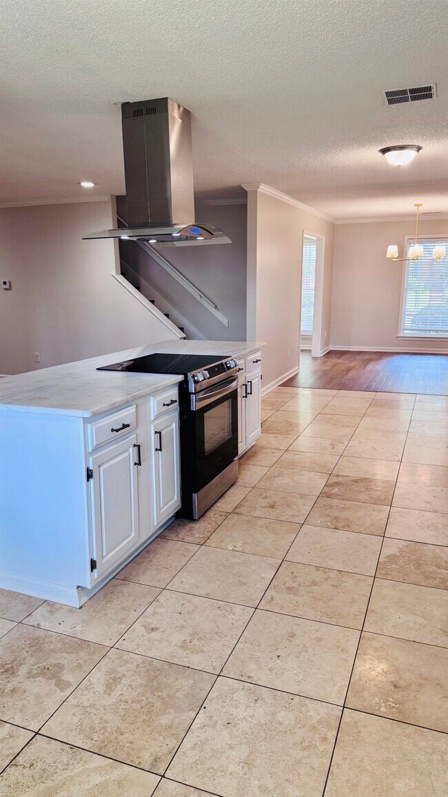 Building Photo - 8618 Wine Leaf Cove