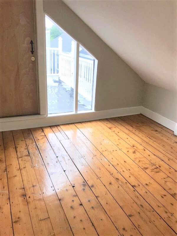 Building Photo - 9 Elmer St