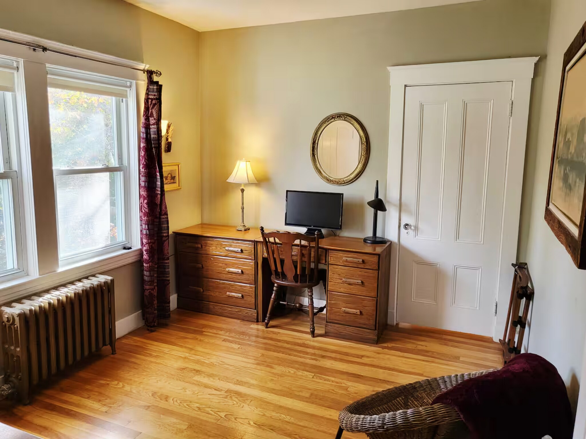 Office or a 3rd bedroom - 16 Federal St