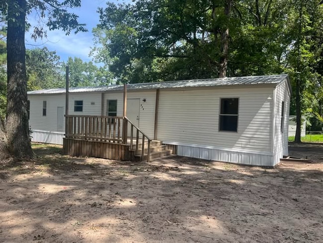 Building Photo - 270 Co Rd 2779