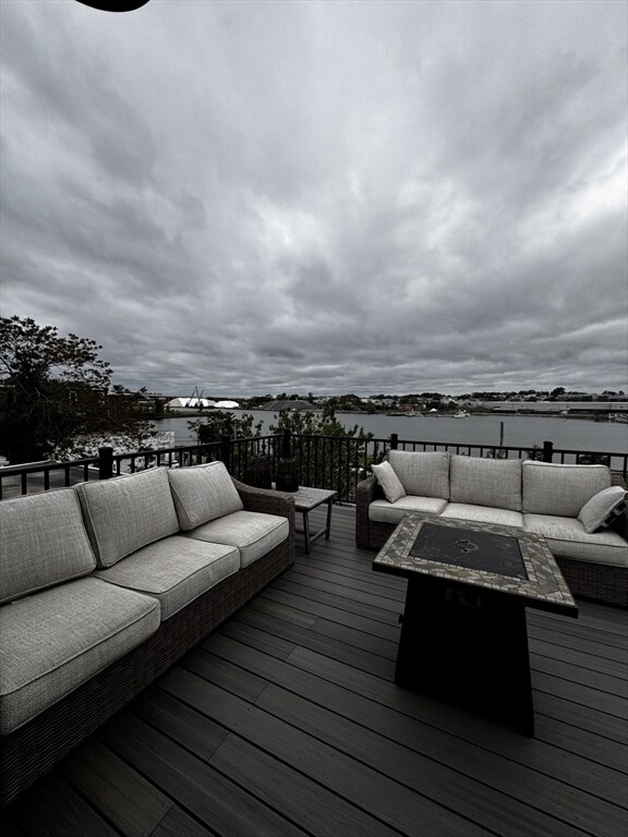 Building Photo - 200 Falcon St