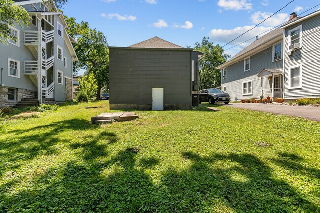 Building Photo - 3815 Wyoming St