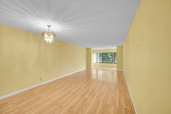 Building Photo - 3154 Via Poinciana