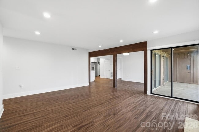 Building Photo - 7160 Winery Ln