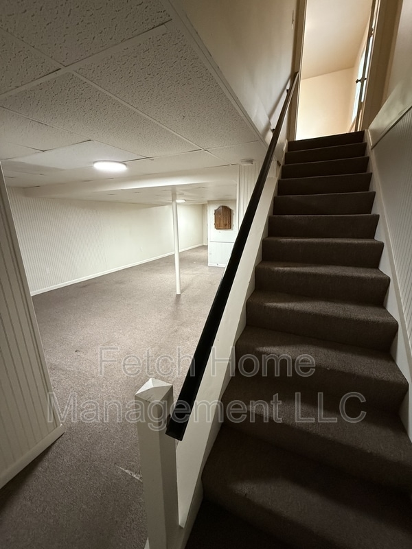 Building Photo - 855 S Pearl St