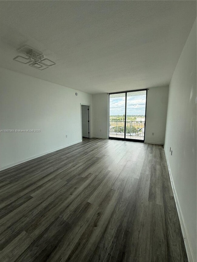 Building Photo - 140 S Dixie Hwy