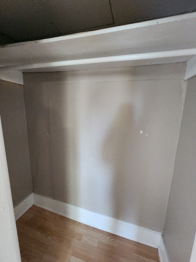 Building Photo - 4442 Knox St