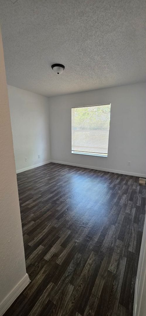 Building Photo - 3 Bedroom, 2 Bath Home with 2-Car Garage – 1,722 Sq Ft