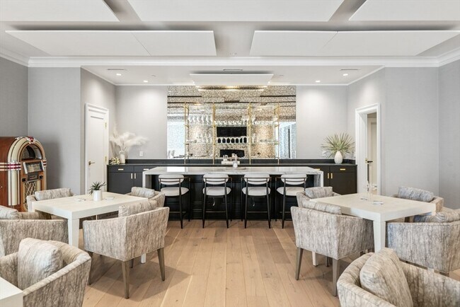 Building Photo - 35 Littles Point Rd