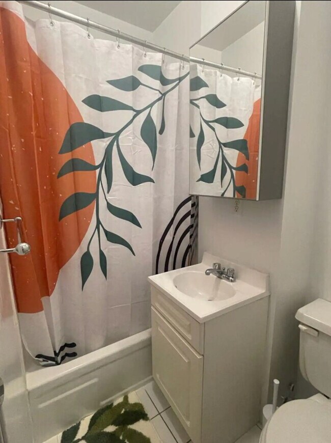 Building Photo - 410 E 60th St