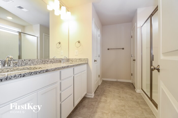 Building Photo - 710 Ridgemoor Trl