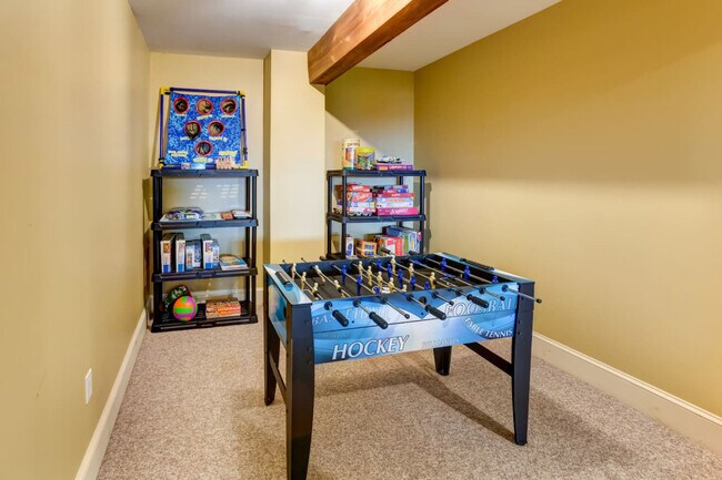 Building Photo - 74 Harvest Ln