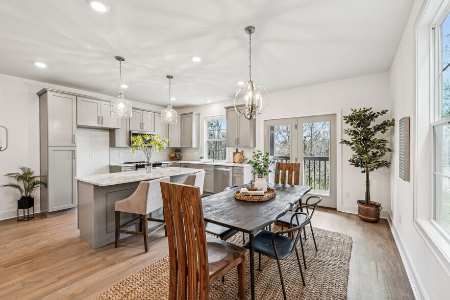 Building Photo - 2107 Chadwell Retreat Dr
