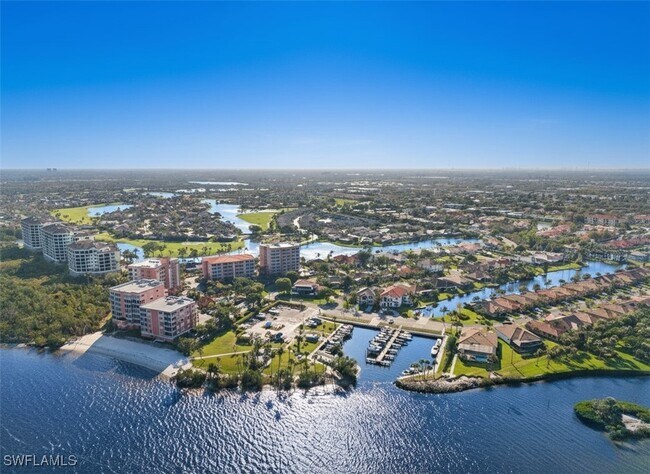 Building Photo - 14819 Laguna Dr