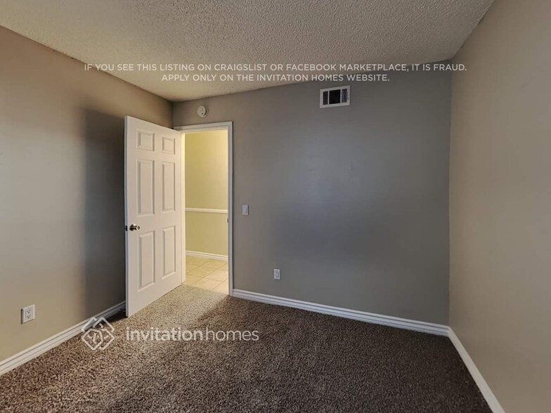 Building Photo - 1597 Tumbleweed Way