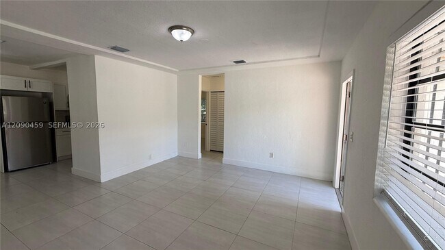 Building Photo - 8125 NW 6th Ct