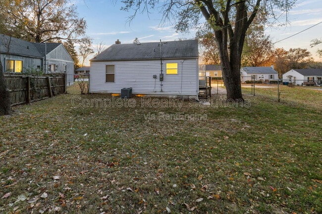 Building Photo - 4320 Rickey Dr