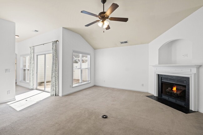 Building Photo - 4919 Magnolia Cottage Way