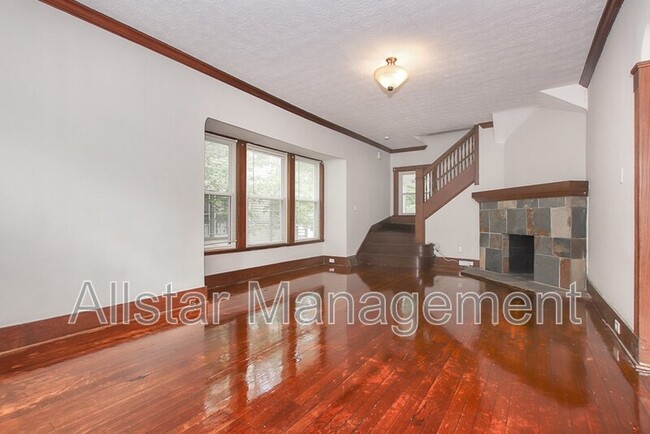 Building Photo - 3195 Whitethorn Rd