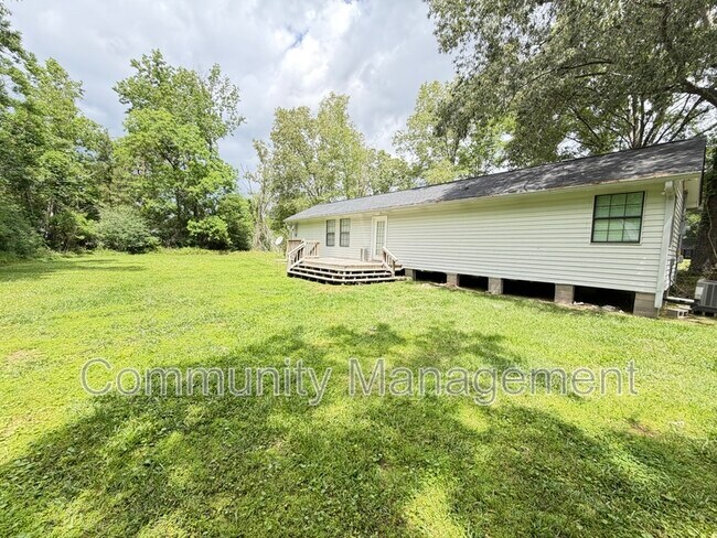 Building Photo - 11362 Cloverleaf Dr