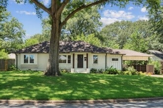 Building Photo - 847 S Mendenhall Rd