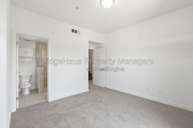 Building Photo - 3740 Third Avenue