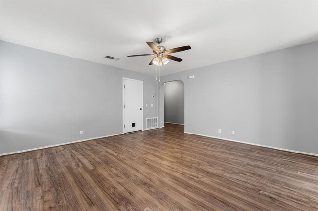 Building Photo - 184 Atlantis