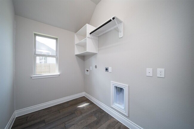 Building Photo - Azalea Crossing Court, Sienna, TX 77459 - 4 BR 3 BA single-family home