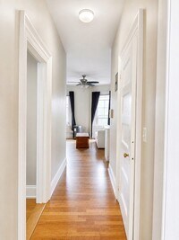Building Photo - 244 Beacon St