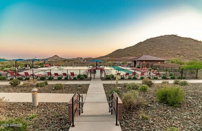 Building Photo - 13231 W Red Range Wy