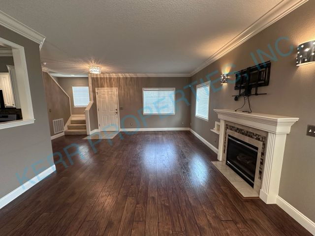 Building Photo - 20598 NE Shore View Dr