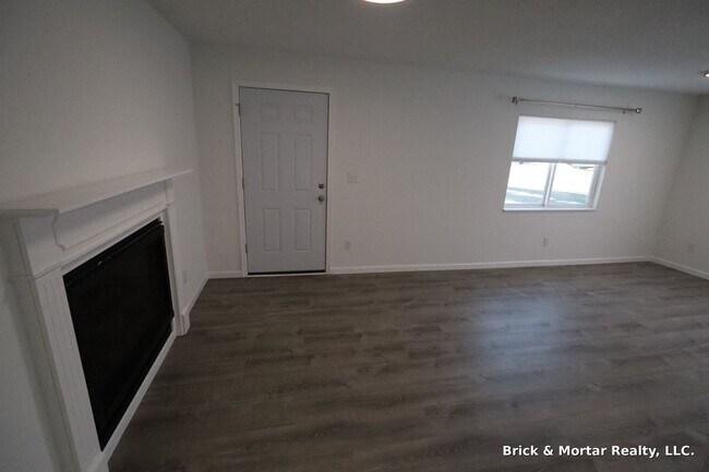 Building Photo - 9384 Golf Club Rd SE