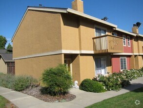 Building Photo - Large Evergreen Townhome