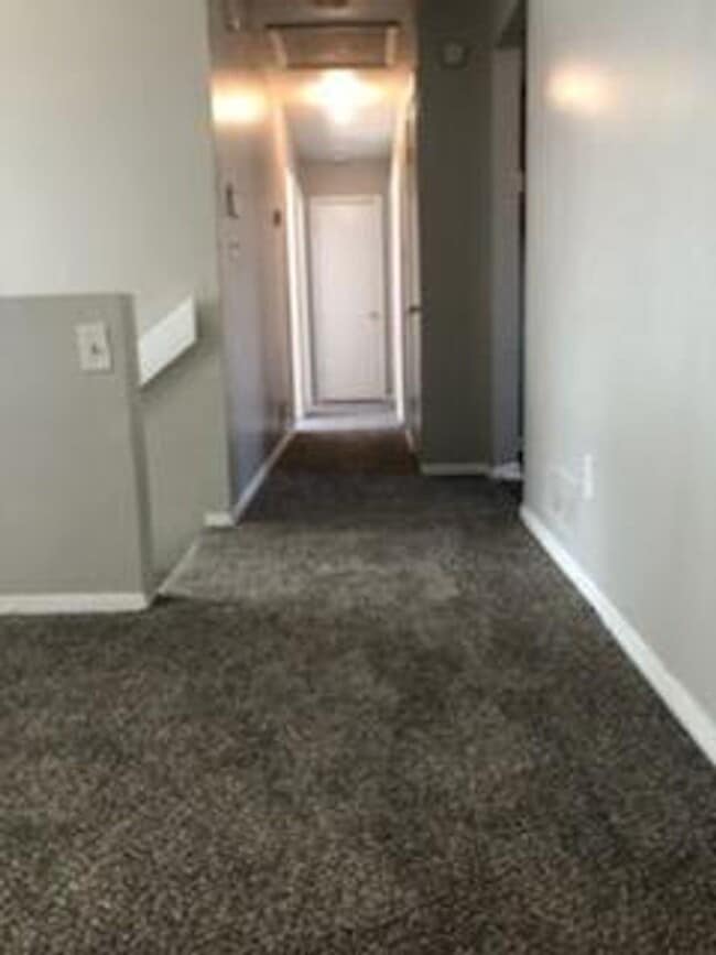 Building Photo - 3 Bed 2 Bath with a Bonus Room in Atlanta!