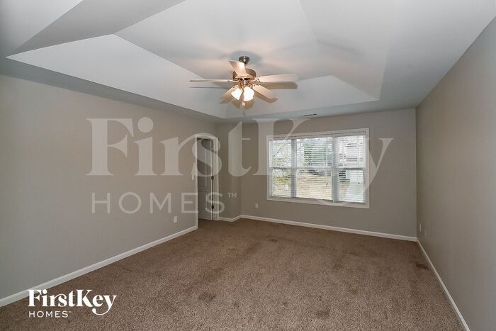Building Photo - 8145 Willowbank Way
