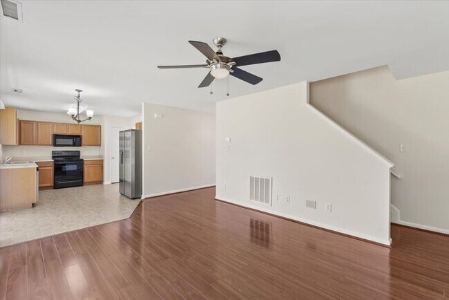 Building Photo - ***Coming Soon!!!***Spacious and Move-In R...