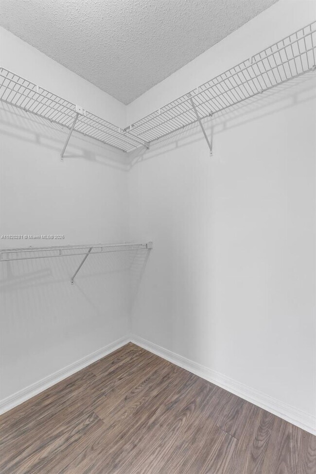 Building Photo - 14642 SW 99th St