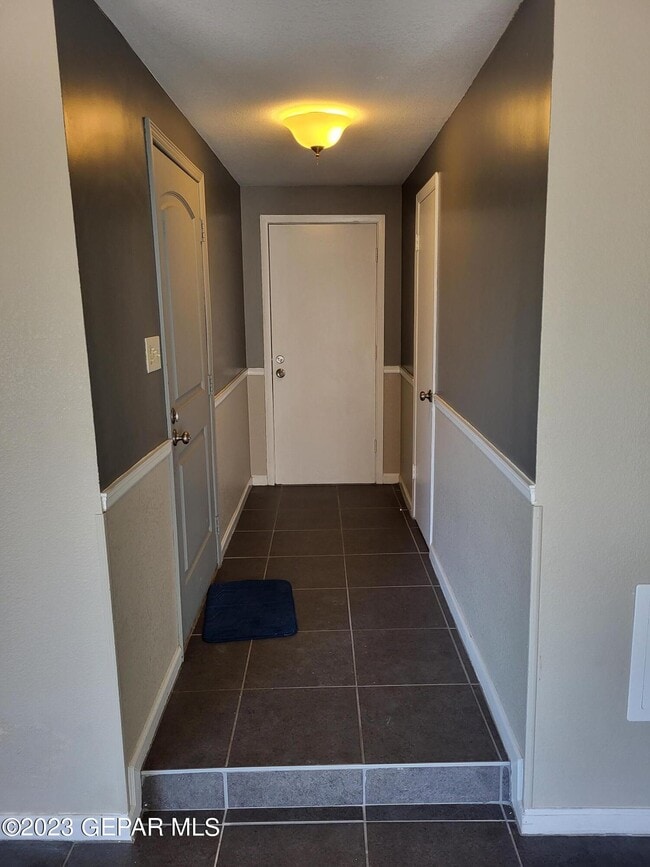 Building Photo - 1802 Frank Sinatra Pl