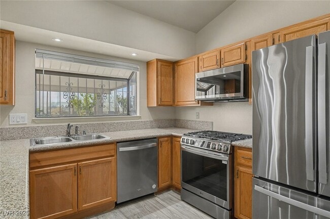 Building Photo - 7951 Aspendale Dr