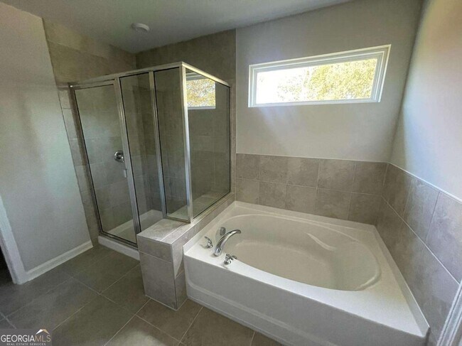 Building Photo - 3156 Morris Hills Dr