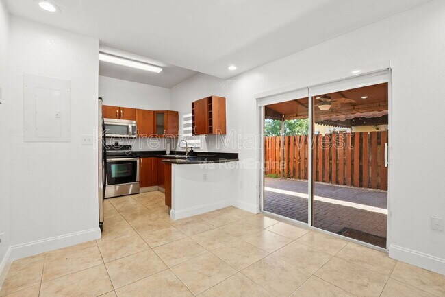 Building Photo - 7422 NW 182nd St