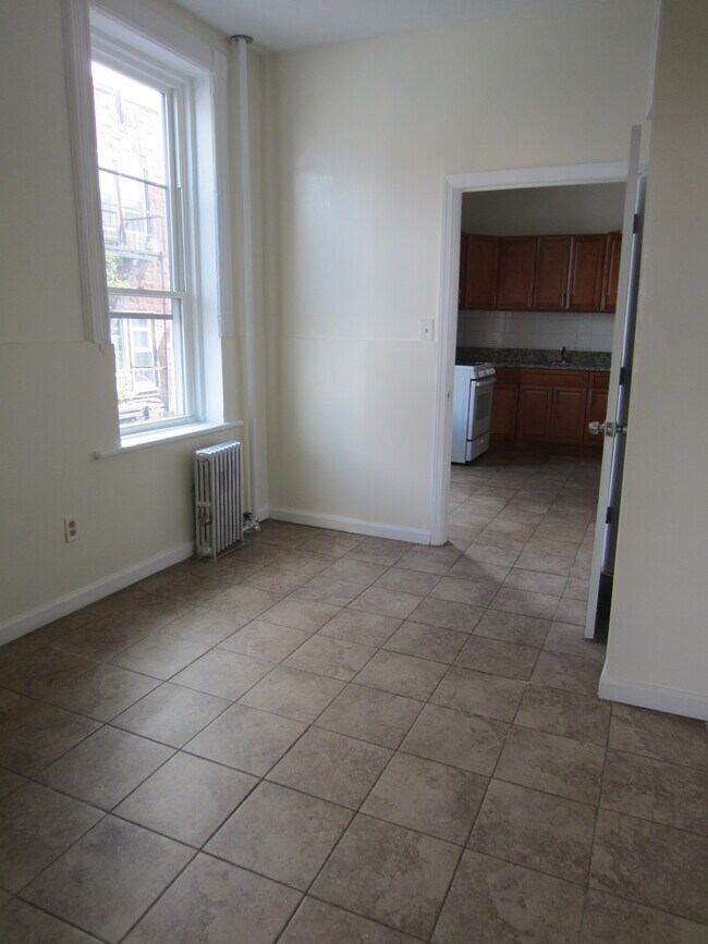 Building Photo - 2606 Central Ave