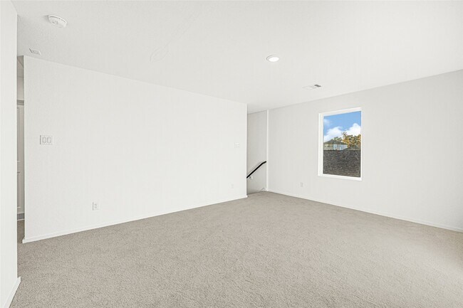 Building Photo - 509 Roserun Dr