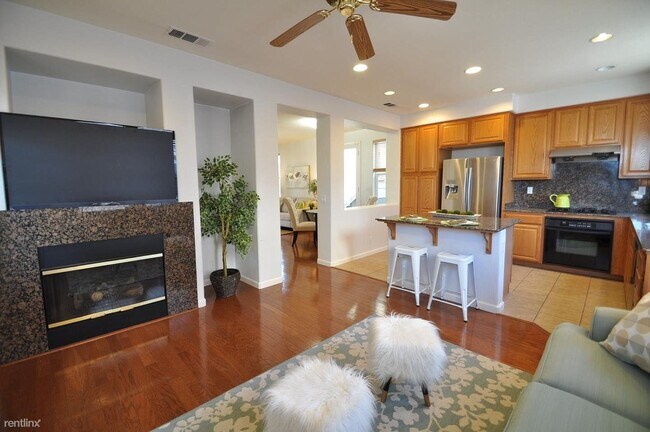 Building Photo - 1612 Salamoni Ct