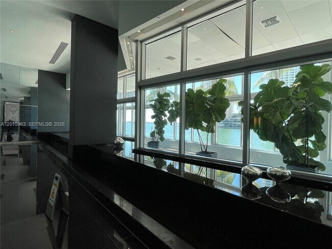 Building Photo - 335 S Biscayne Blvd
