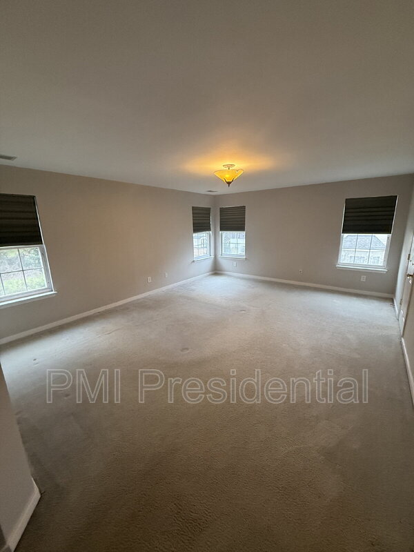 Building Photo - 8008 Moss Gate Ct