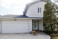 Building Photo - 14 Dock Ln