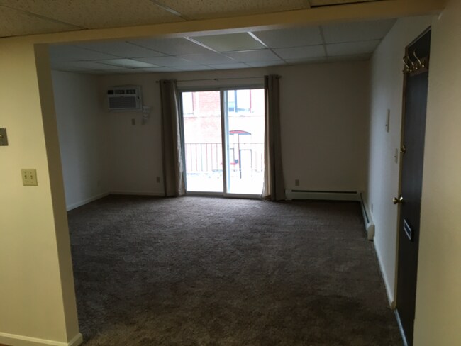 Building Photo - 201 E 6th Ave