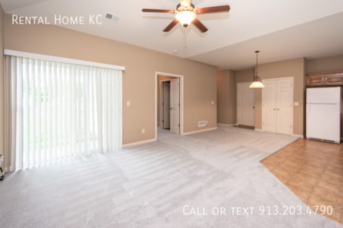 Building Photo - 2100 N 114th St