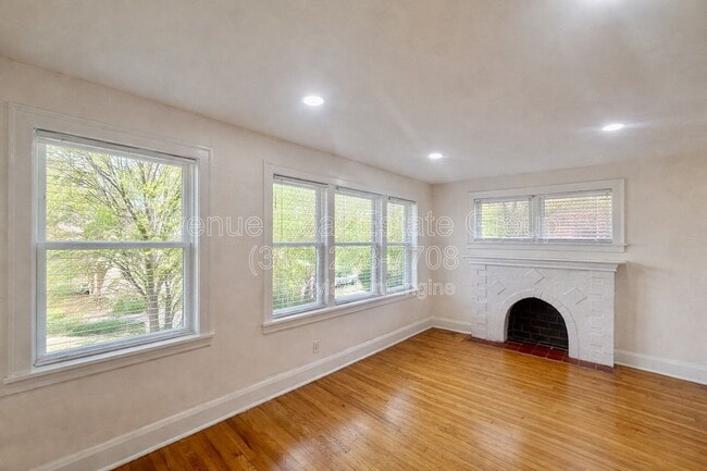 Building Photo - 1020 Claytonia Terrace